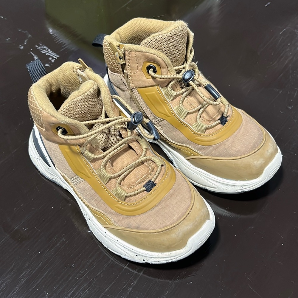 ZARA toddler shoes, size 27, worn but still in good condition